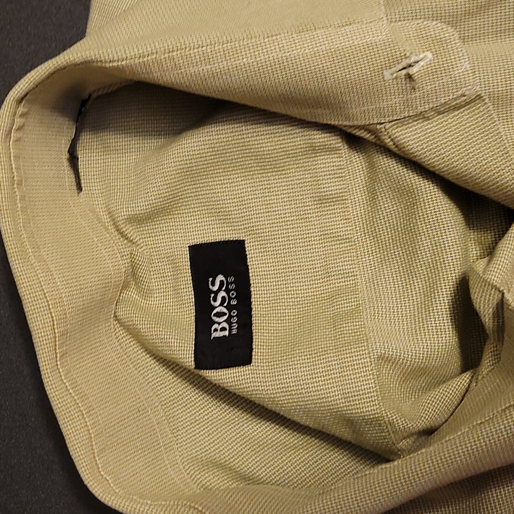 Hugo Boss dress shirt size 16.5 34/35